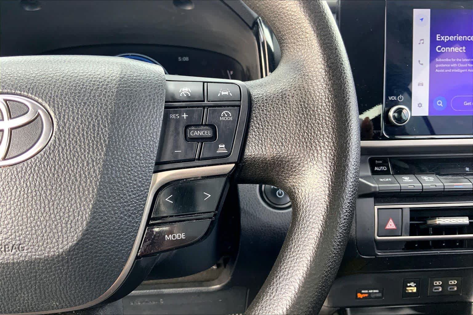 Used 2025 Toyota Camry LE FWD image 24