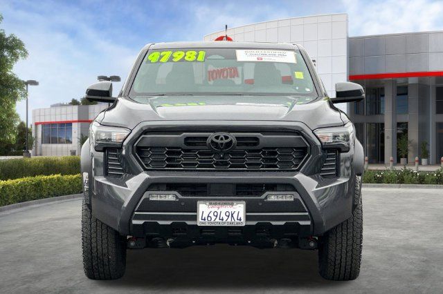 Used 2026 Toyota Tacoma TRD Off-Road w/ TRD Off Road Premium Package AWD/4WD image 10