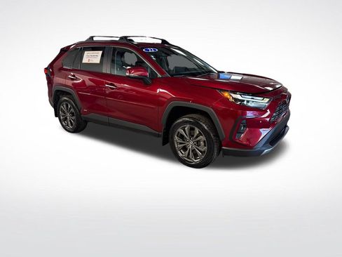 Certified 2022 Toyota RAV4 Limited w/ Limited Grade Weather Package AWD/4WD image 7