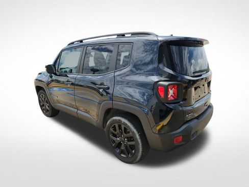Used 2023 Jeep Renegade Altitude w/ Sun/Sound Group AWD/4WD image 6