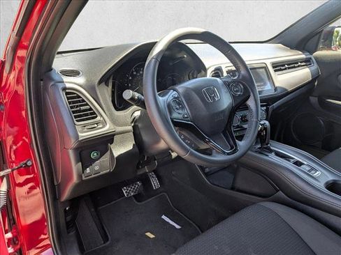 Used 2019 Honda HR-V Sport image 10