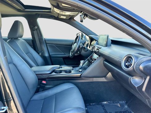 Used 2022 Lexus IS 300 AWD w/ Premium Package image 31