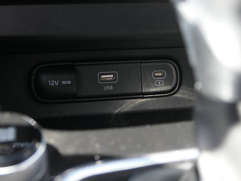 Used 2024 Kia Seltos S AWD/4WD image 19