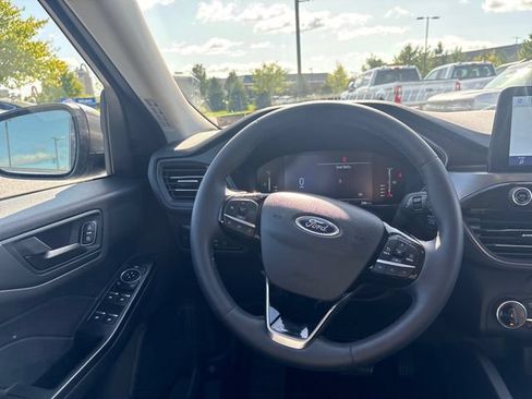 Used 2023 Ford Escape Active AWD/4WD image 13