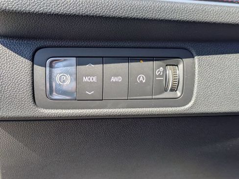 New 2026 Chevrolet Traverse Z71 w/ Enhanced Driving Package AWD/4WD image 13