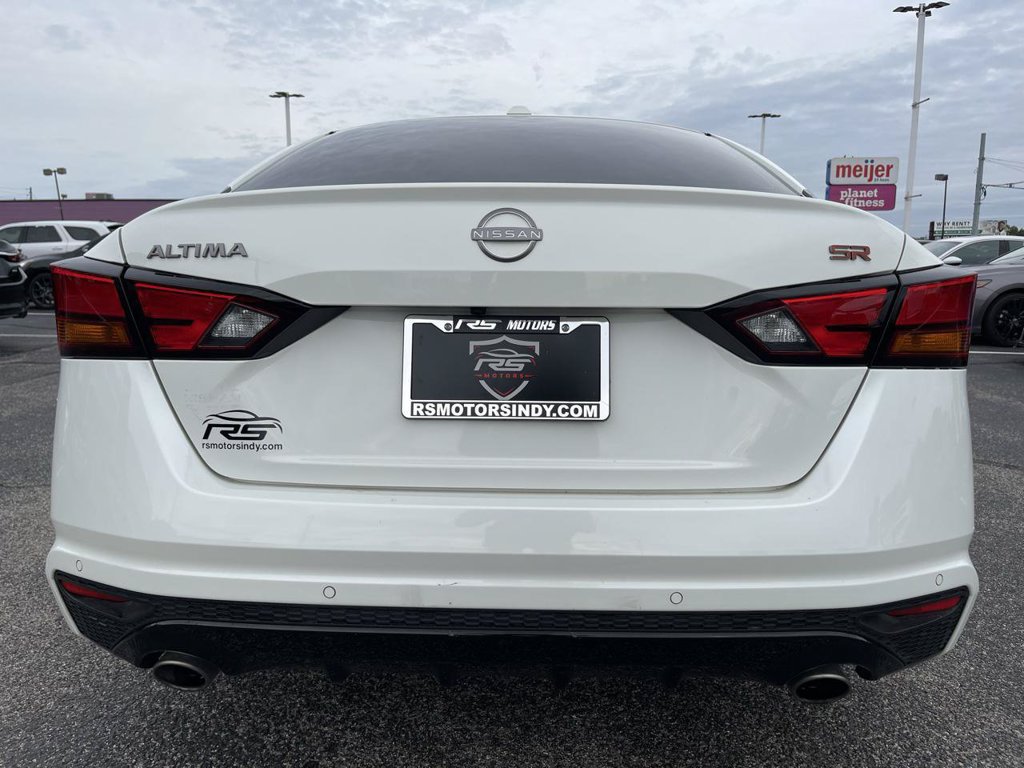 Used 2024 Nissan Altima 2.5 SR w/ SR Premium Package FWD image 5