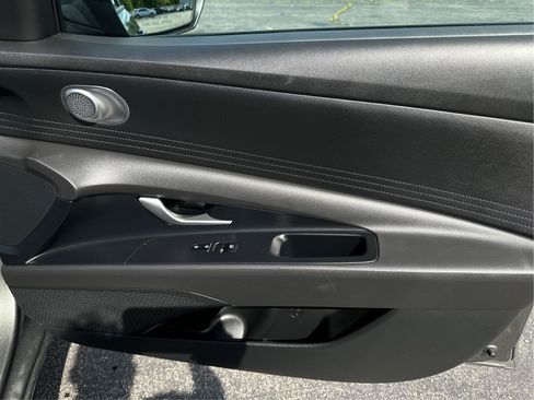 Certified 2024 Hyundai Elantra SEL FWD image 21