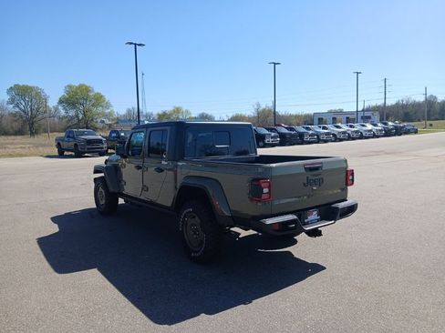 New 2026 Jeep Gladiator Willys image 6