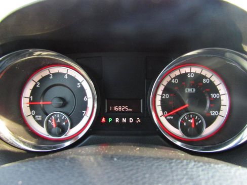 Used 2014 Dodge Grand Caravan SXT FWD image 15
