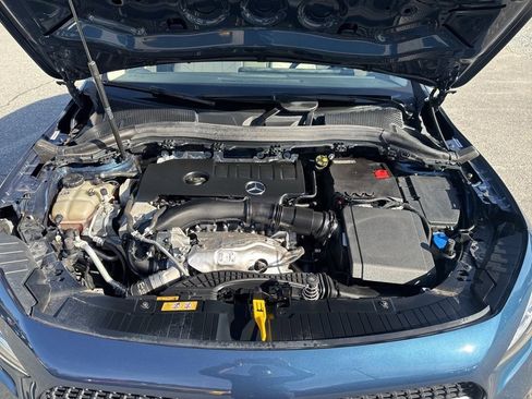 Used 2022 Mercedes-Benz GLA 250 4MATIC w/ Premium Package Lite image 32