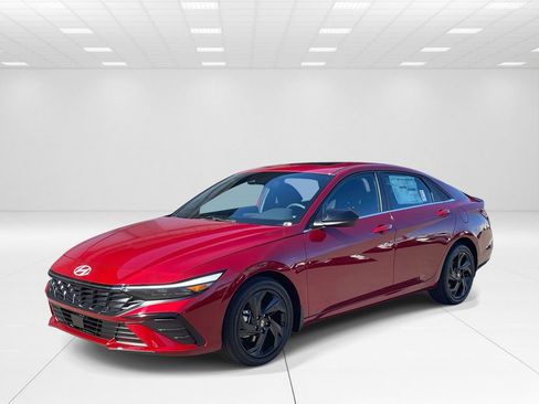 New 2026 Hyundai Elantra SEL Sport Premium FWD image 3