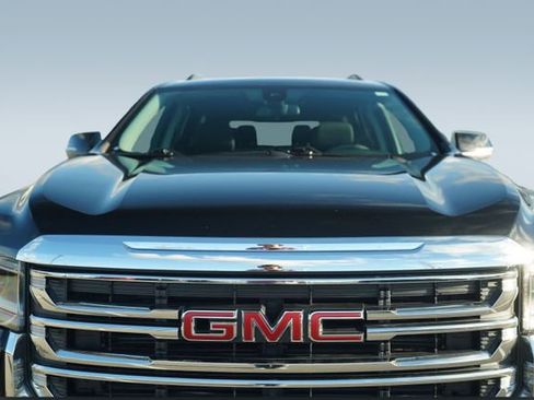 Used 2023 GMC Acadia SLE w/ Driver Convenience Package image 39