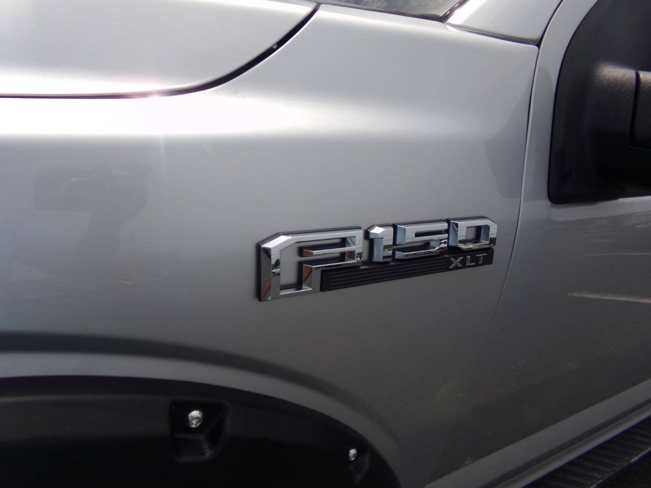 Used 2016 Ford F150 XLT w/ Equipment Group 301A Mid AWD/4WD image 7