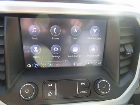 Used 2023 GMC Acadia SLT image 14