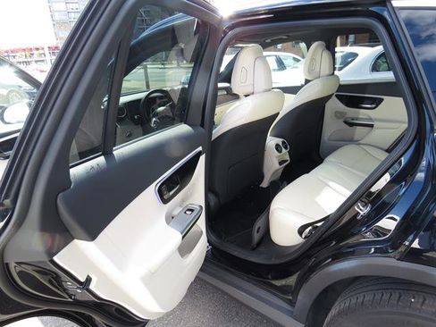 Used 2026 Mercedes-Benz GLC 300 4MATIC image 22