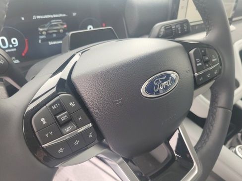 New 2026 Ford Explorer Platinum w/ LUX Leather Package image 13