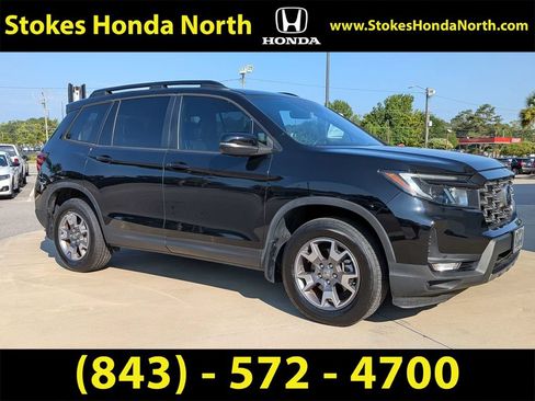 Certified 2023 Honda Passport TrailSport image 2