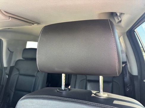 Used 2018 GMC Yukon SLT w/ Premium Edition AWD/4WD image 28
