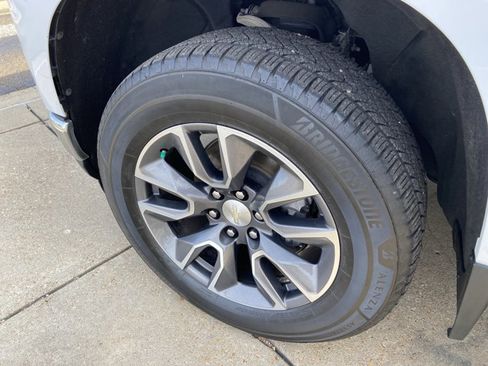 Used 2020 Chevrolet Silverado 1500 LT w/ All-Star Edition image 24