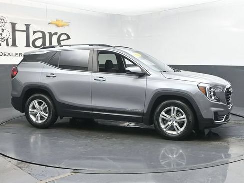 Used 2023 GMC Terrain SLE w/ Driver Convenience Package FWD image 1