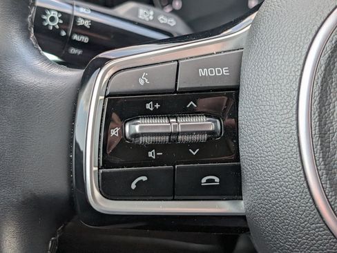 Used 2023 Kia Sorento S w/ Panoramic Sunroof Package AWD/4WD image 24