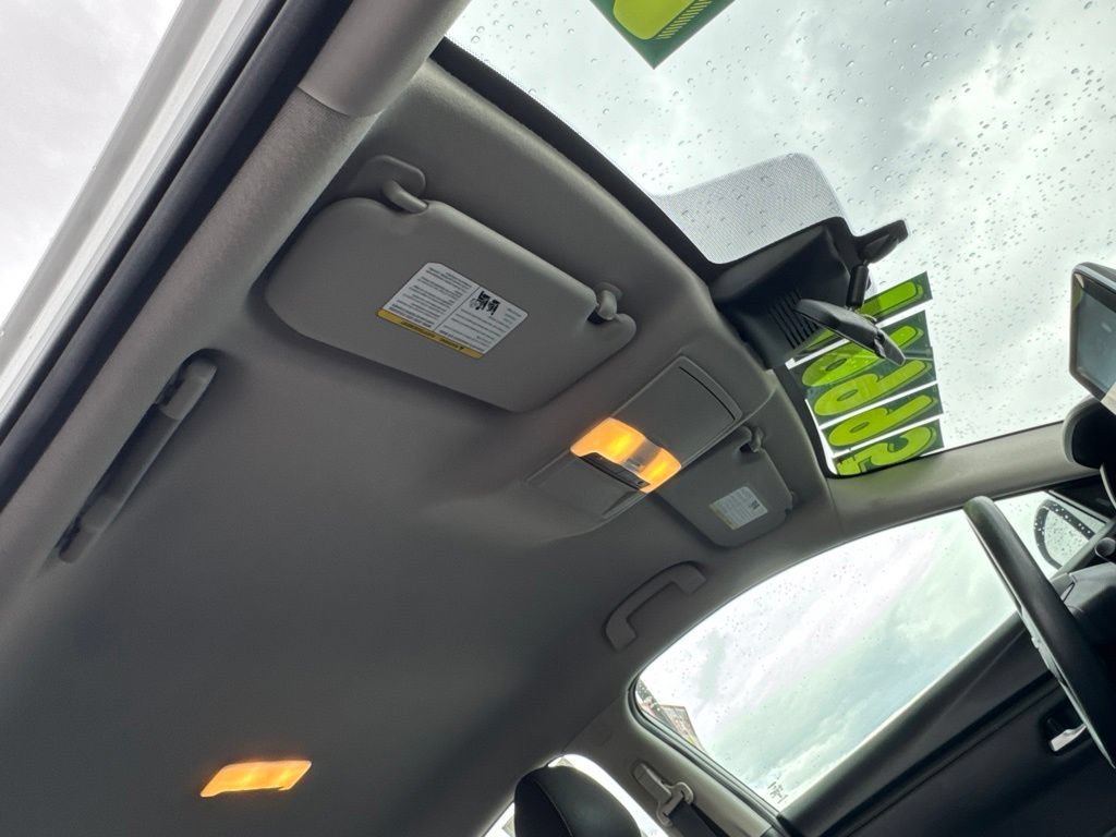 Used 2024 Nissan Sentra SV FWD image 25