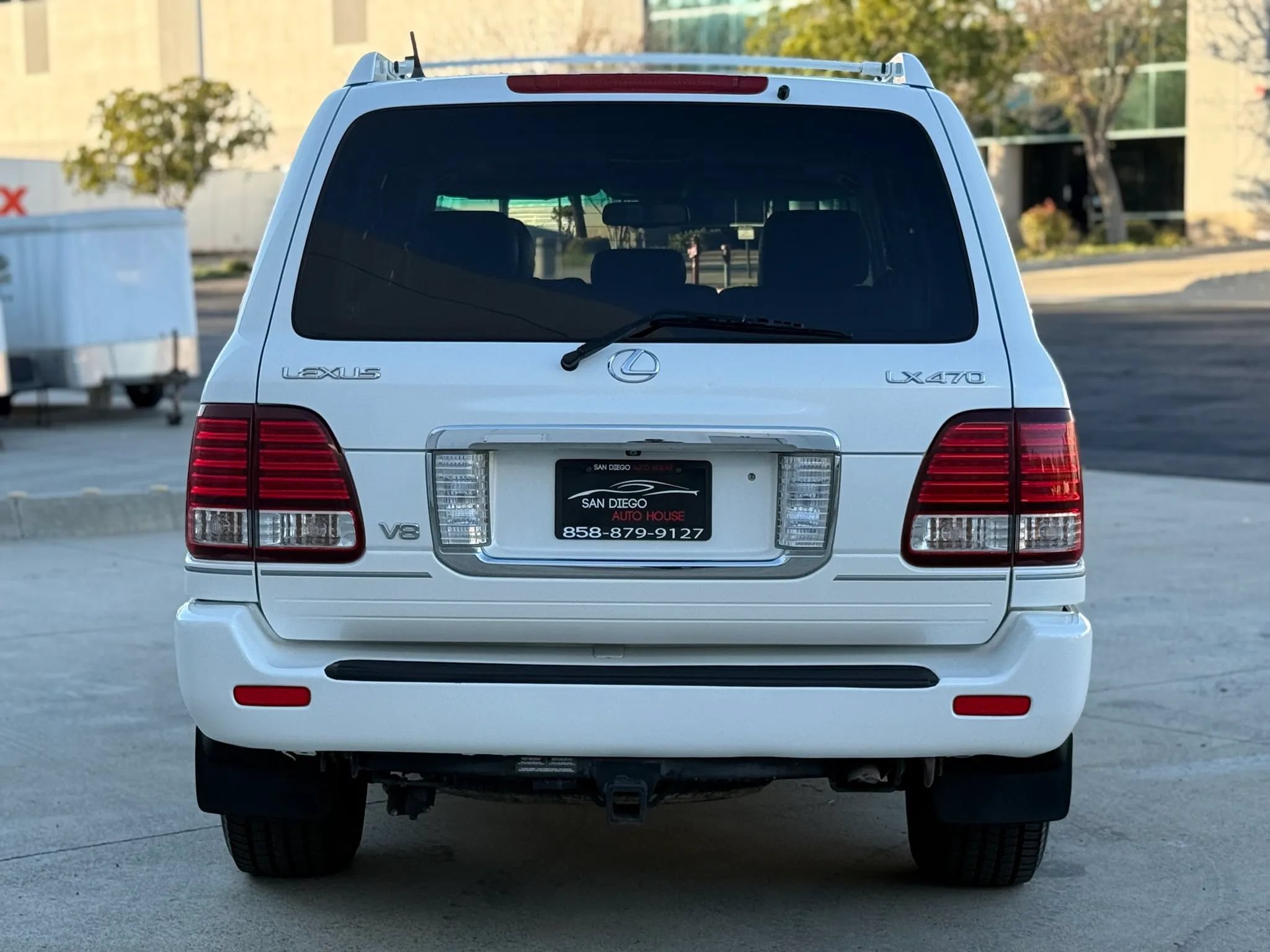 Used 2006 Lexus LX 470 4WD w/ Preferred Accessory Pkg image 38