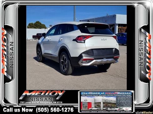 Used 2024 Kia Sportage LX image 5