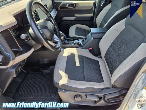 Certified 2022 Ford Bronco Wildtrak AWD/4WD image 8