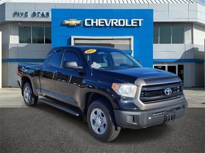 Used 2017 Toyota Tundra SR