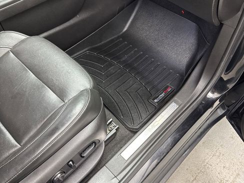 Used 2019 GMC Acadia SLT image 28