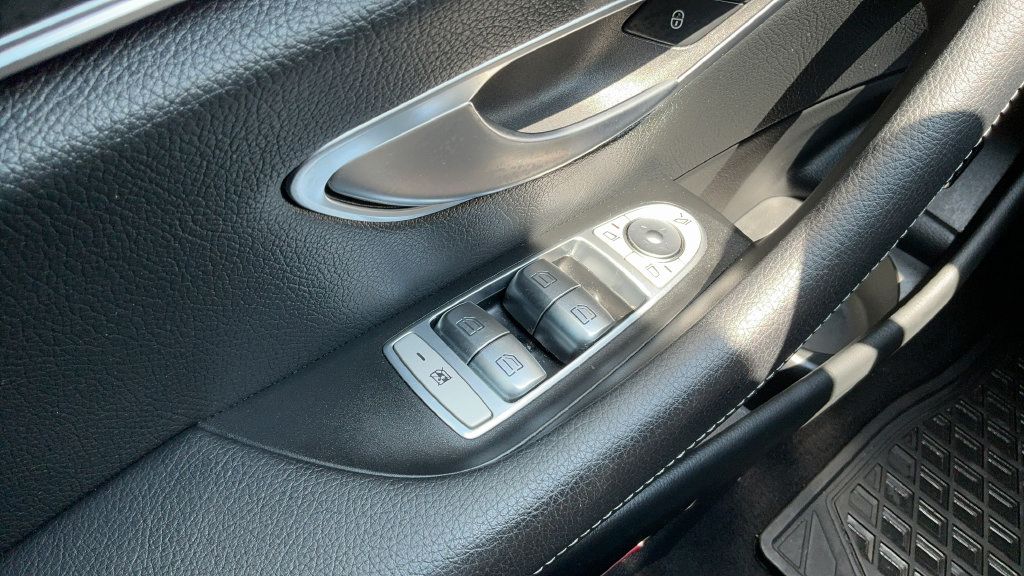 Used 2023 Mercedes-Benz E 350 4MATIC Sedan image 14
