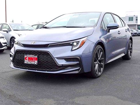 Used 2026 Toyota Corolla XSE FWD image 7