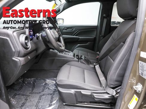 Used 2024 Chevrolet Colorado W/T image 14