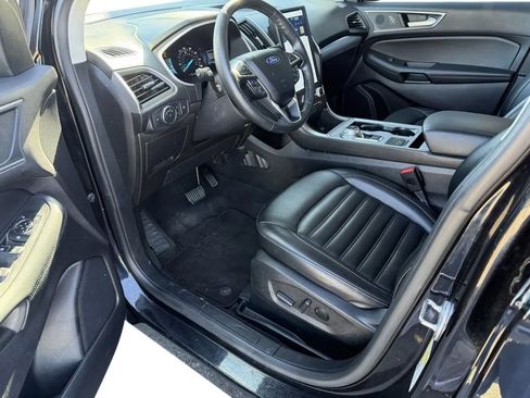 Used 2021 Ford Edge SEL image 11