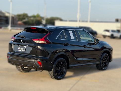 Used 2023 Mitsubishi Eclipse Cross LE AWD/4WD image 7