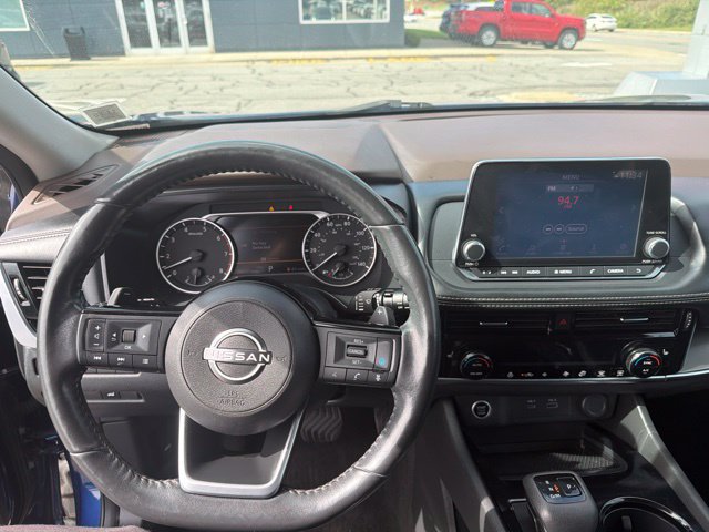 Used 2023 Nissan Rogue SV w/ SV Premium Package AWD/4WD image 18