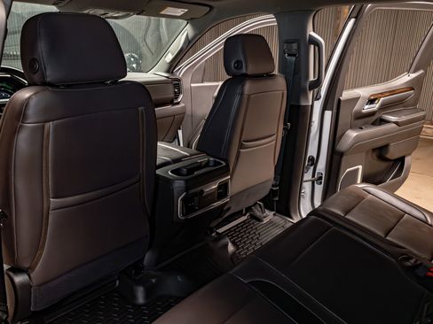 Used 2025 GMC Sierra 1500 Elevation w/ Preferred Package image 24