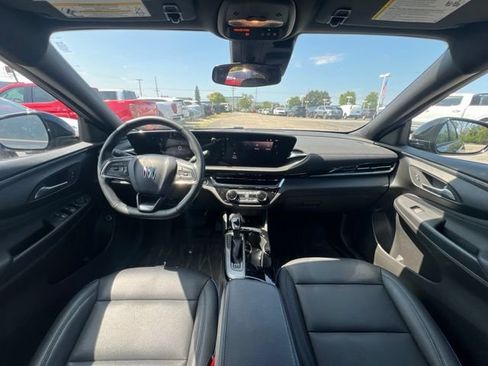 Used 2025 Buick Envista Sport Touring w/ Convenience I Package FWD image 19