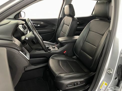 Used 2022 GMC Terrain SLT w/ Infotainment Package II AWD/4WD image 26
