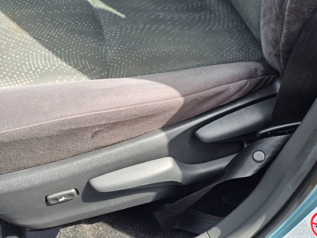 Used 2014 Toyota Prius V Three FWD image 22