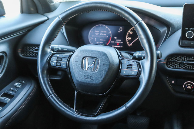 Used 2025 Honda HR-V Sport image 16
