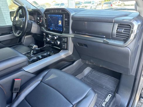 Used 2023 Ford F150 Lariat w/ Trailer Tow Package image 12