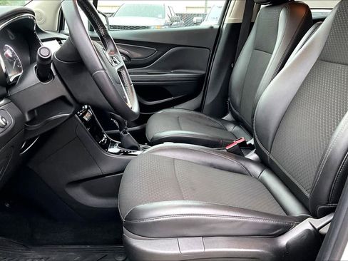 Used 2018 Buick Encore Preferred image 7