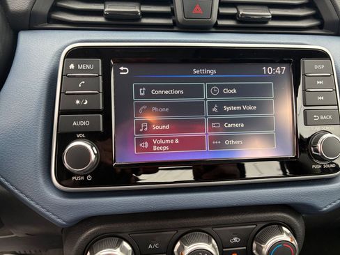 Used 2025 Nissan Versa SV FWD image 20