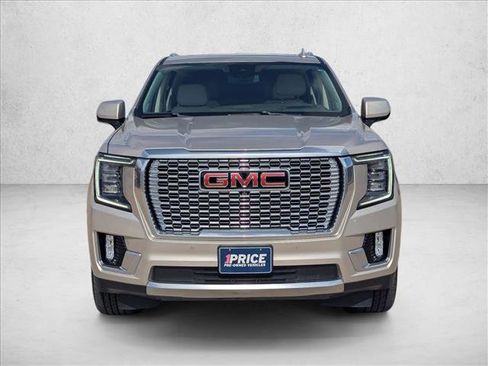 Used 2023 GMC Yukon XL Denali RWD image 2