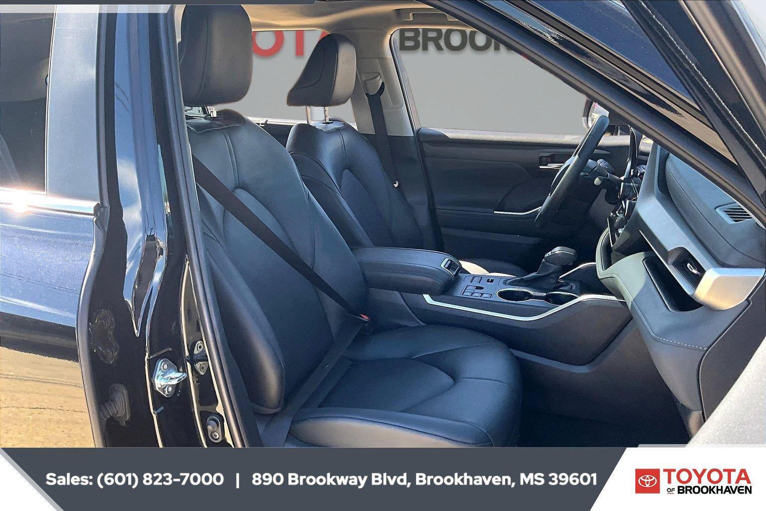 Used 2026 Toyota Highlander XLE AWD/4WD image 6
