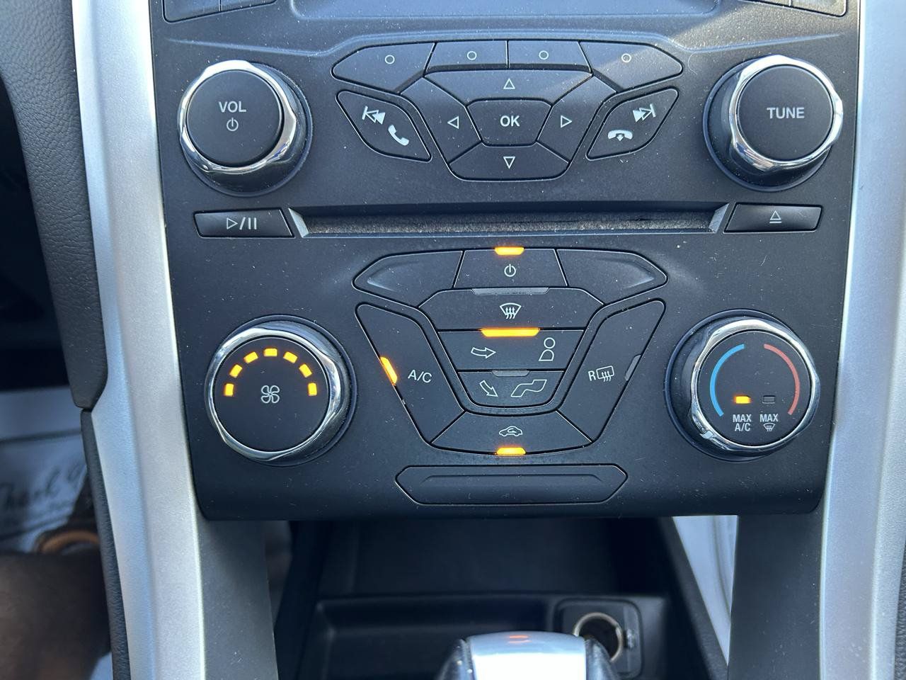 Used 2013 Ford Fusion SE FWD image 23