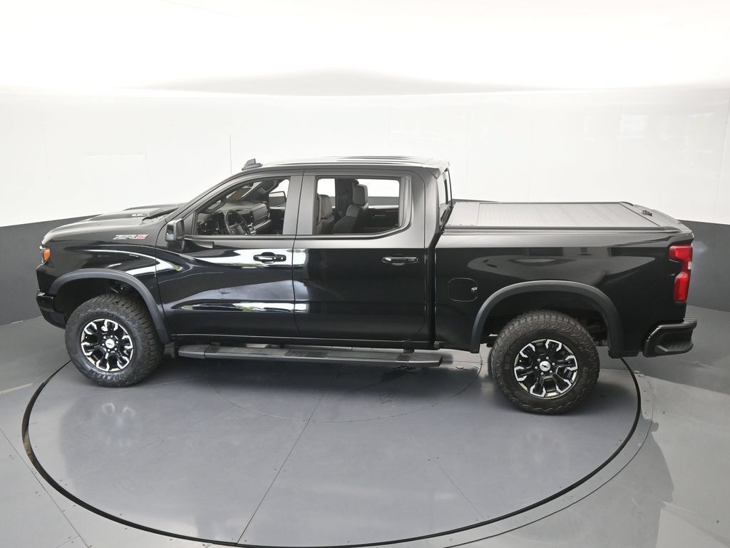 Used 2025 Chevrolet Silverado 1500 ZR2 w/ Technology Package AWD/4WD image 60