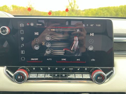 Used 2023 GMC Canyon AT4X image 26